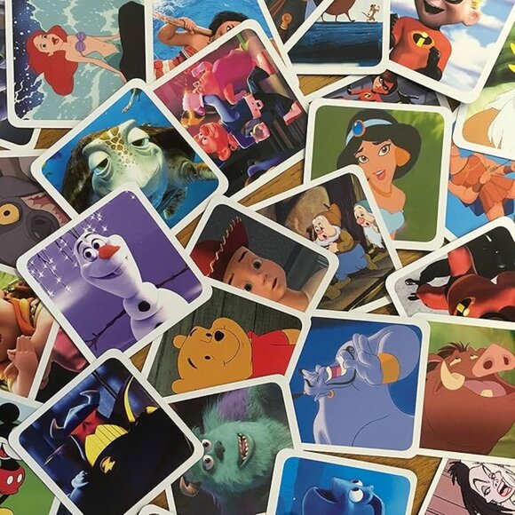 New in Box-CODENAMES Card Game Disney Family Edition - Picture 5 of 16